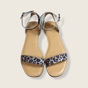 NWOB American Eagle leopard print sandals